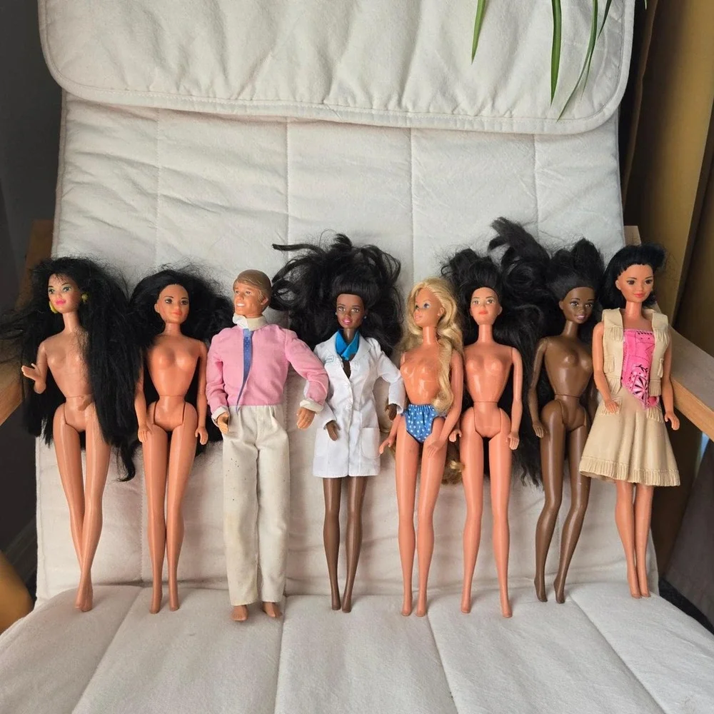 Vintage Barbie dolls bundle. lot of 8.